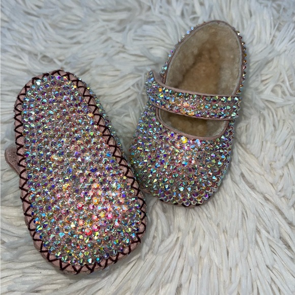 Infant Bling UGG Moccasins - Picture 2 of 6